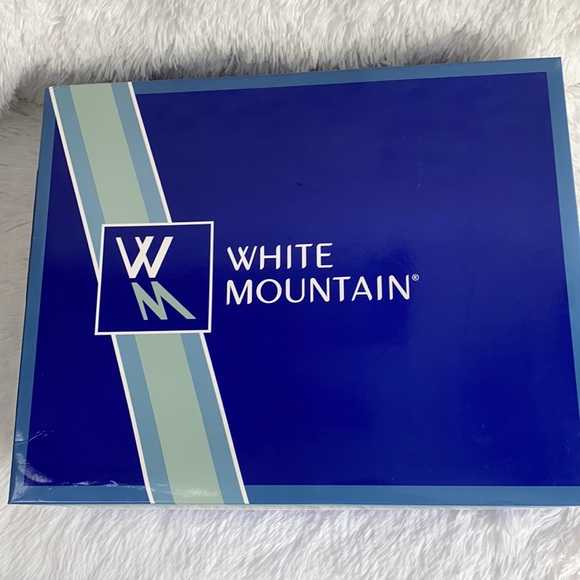 WHITE MOUNTAIN  SANTELL  Boot, Chestnut, Size 7 - Picture 3 of 15